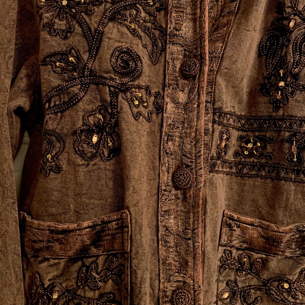 Brown boho jacket embroidered floral patterns. S